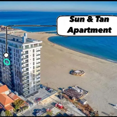 Sun & Tan Apartment Apartament